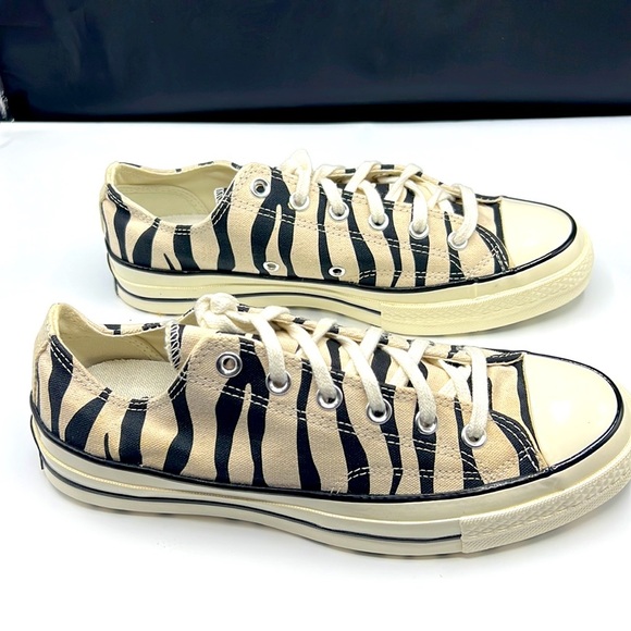 Converse shoes brand new size 8 - Picture 3 of 10